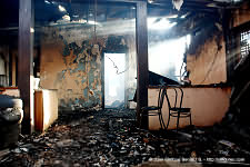 Una de las viviendas quemadas. Foto de Kiko Benítez. Ver + fotos